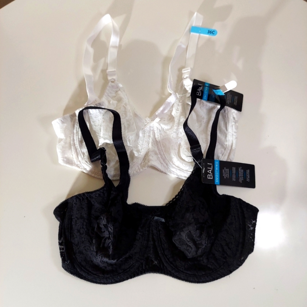 x2 Bali Smoothing Black & White Lace Bra Lot